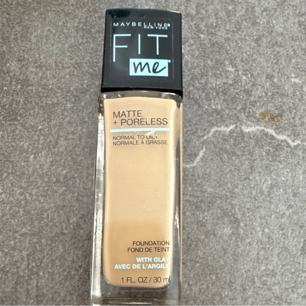 Maybelline Fit Me Matte + Poreless Foundation - Tan